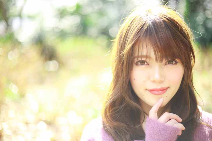 笑顔の女性