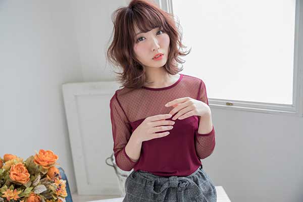 女性